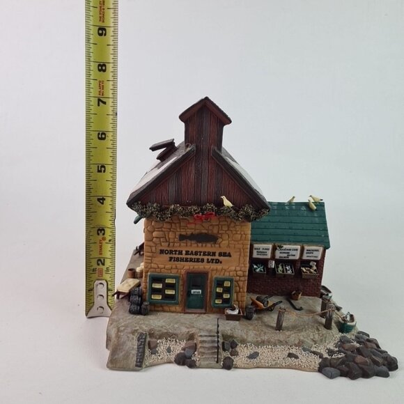 Dept 56 North Eastern Sea Fisheries LTD Dickens Village Lighted House 58316 - Picture 9 of 11